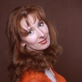 Елена Михайлова