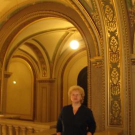 Лариса Полегайко