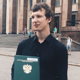 Артем Красулин