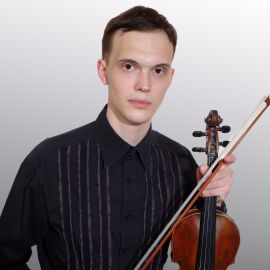 Олег Гусев