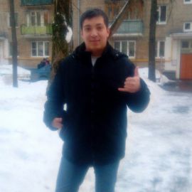 Азизбек Кущбеков
