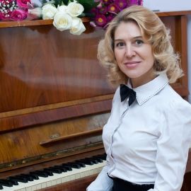 Елена Савенкова