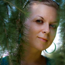 Елена Корчагина