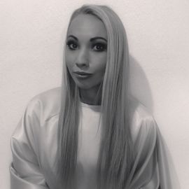 Юлия Никитина