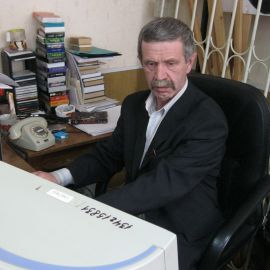 Владимир Захаров