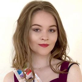 Анна Кулакова