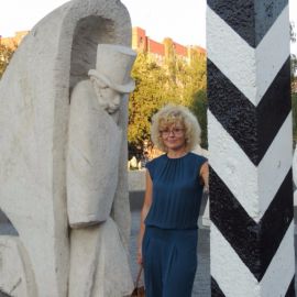Елена Дубеник