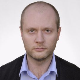 Евгений Романов